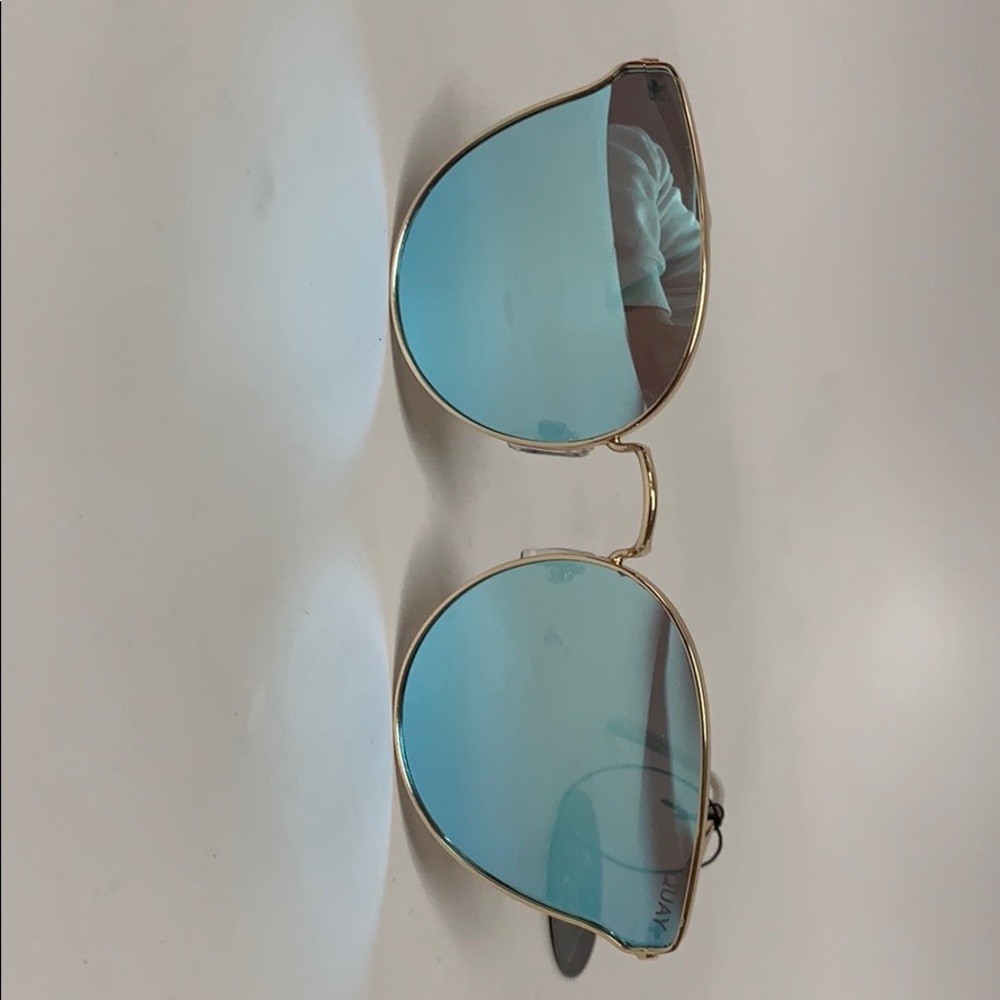 Quay sunglasses